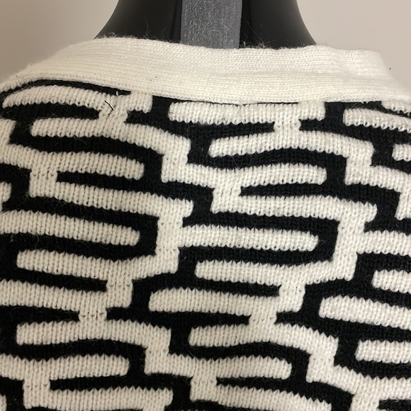 Forever 21 cardigan sweater black & white Large - Picture 4 of 8